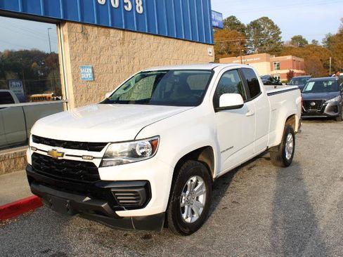 Used 2022 Chevrolet Colorado LT w/ Fleet Safety Package image 3