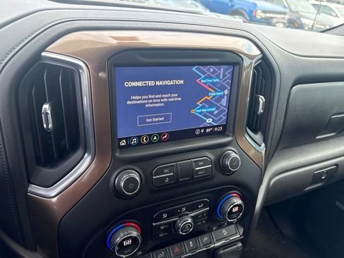Used 2021 Chevrolet Silverado 1500 High Country w/ Technology Package AWD/4WD image 11