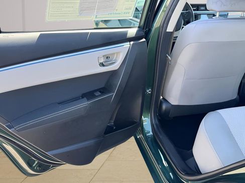 Used 2015 Toyota Corolla LE image 24