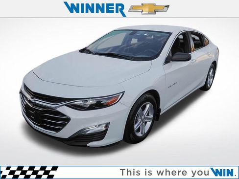 Certified 2022 Chevrolet Malibu LS w/ LPO, Convenience Package 1 FWD image 1