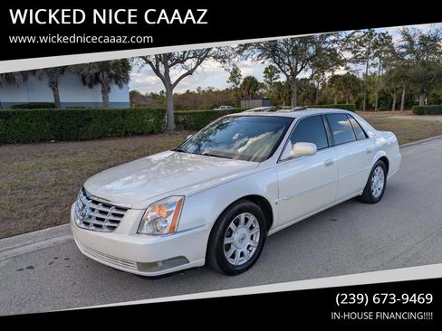 Used 2008 Cadillac DTS Luxury I w/ Sun And Sound Package image 1