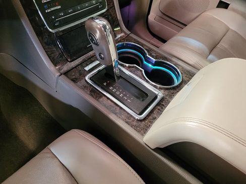 Used 2017 Lincoln Navigator Select image 26