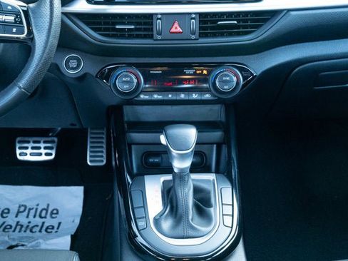 Used 2024 Kia Forte GT-Line image 31