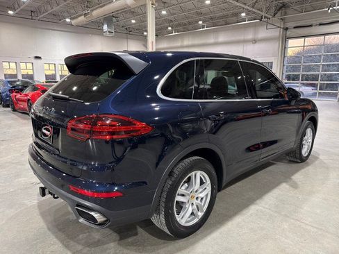 Used 2016 Porsche Cayenne image 37