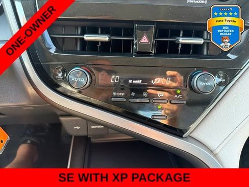 Used 2022 Toyota Camry SE FWD image 19