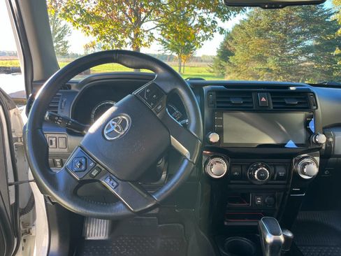 Used 2015 Toyota 4Runner TRD Pro image 7