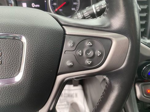 Used 2022 GMC Acadia AT4 w/ Preferred Package image 16