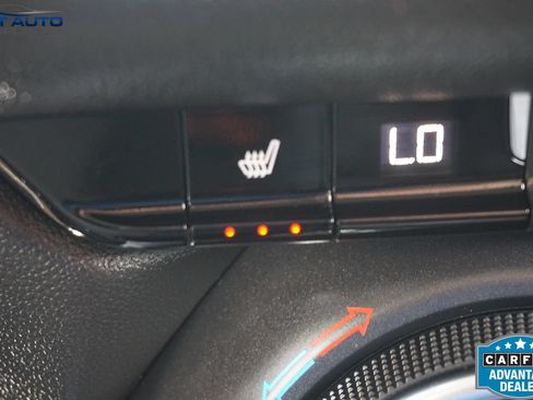 Used 2020 Chevrolet Blazer LT FWD image 34