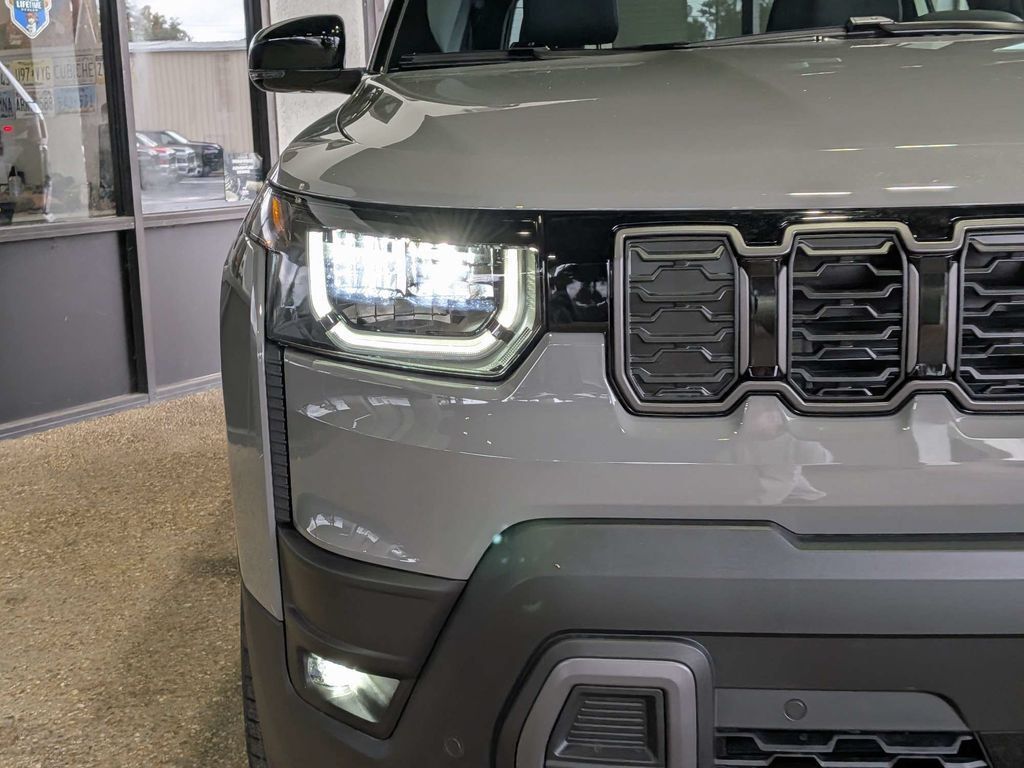 New 2026 Jeep Cherokee Overland AWD/4WD image 8