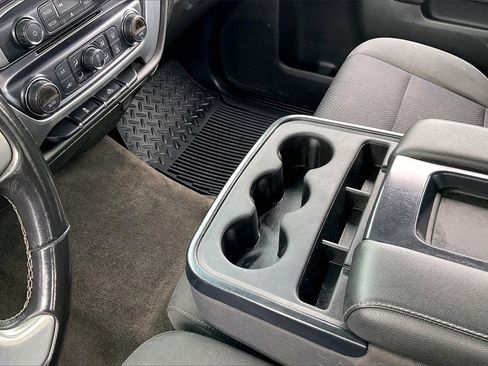 Used 2018 GMC Sierra 1500 SLE w/ SLE Value Package image 15