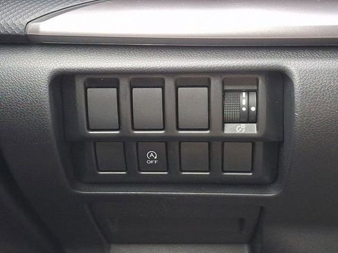 Used 2020 Subaru Forester Premium image 24