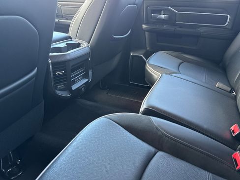 New 2026 RAM 2500 Laramie AWD/4WD image 11