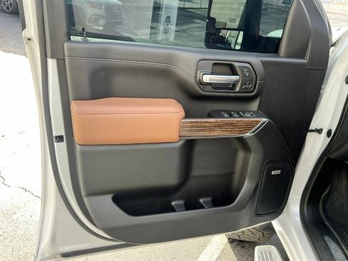 Used 2020 Chevrolet Silverado 3500 High Country w/ Z71 Off-Road Package image 25