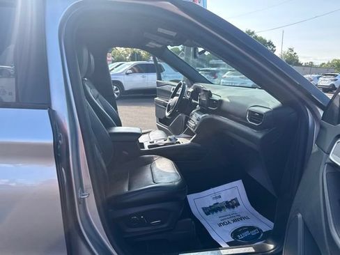 Used 2020 Ford Explorer Limited w/ Class III Trailer Tow Package AWD/4WD image 16