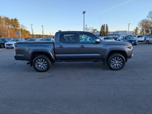 Used 2023 Toyota Tacoma Limited image 7