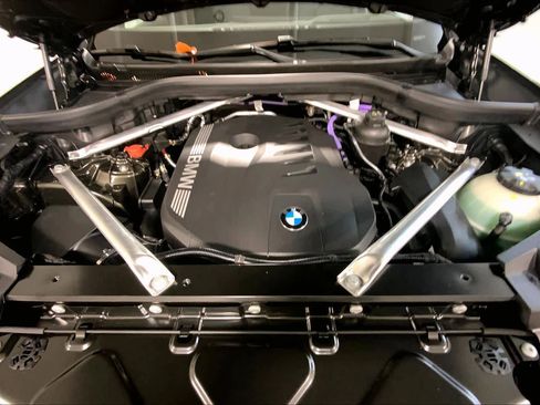 New 2026 BMW X5 xDrive40i w/ M Sport Package image 16