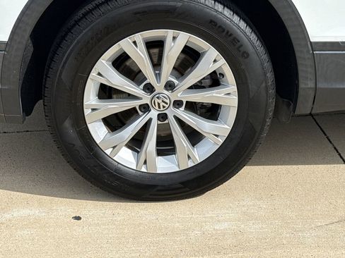 Used 2019 Volkswagen Tiguan S w/ Driver Assistance Package AWD/4WD image 9