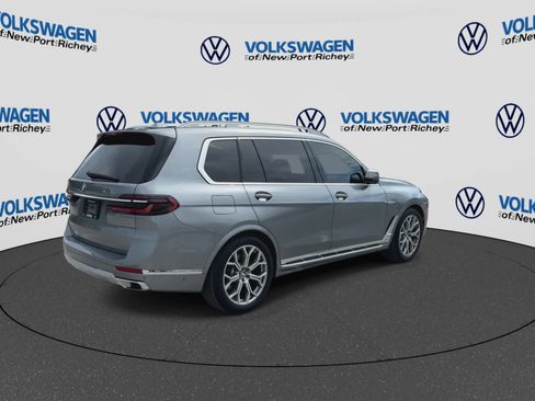 Used 2024 BMW X7 xDrive40i AWD/4WD image 8