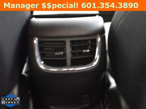 Used 2024 Chevrolet Malibu LT image 18