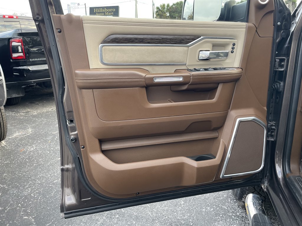 Used 2019 RAM 3500 Laramie AWD/4WD image 45