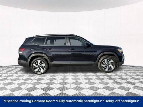 Certified 2024 Volkswagen Atlas SE image 10