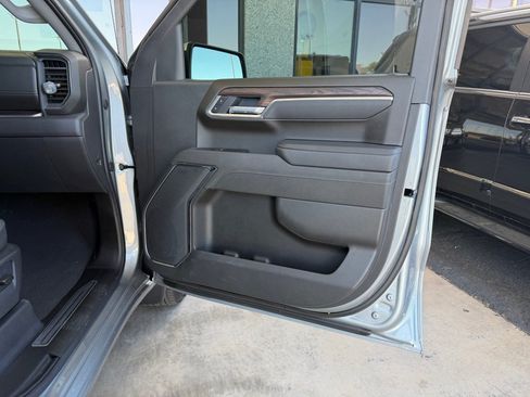 Used 2026 GMC Sierra 1500 SLT AWD/4WD image 33