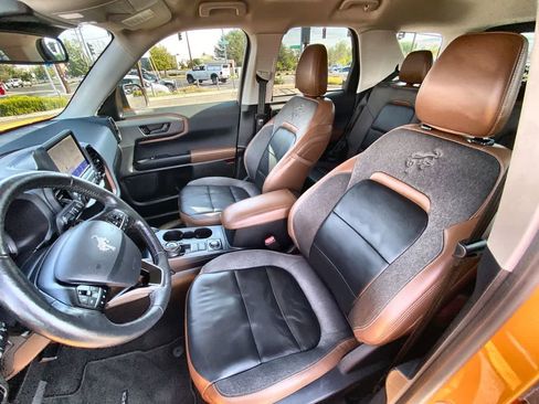 Used 2023 Ford Bronco Sport Outer Banks w/ Tech Package AWD/4WD image 11
