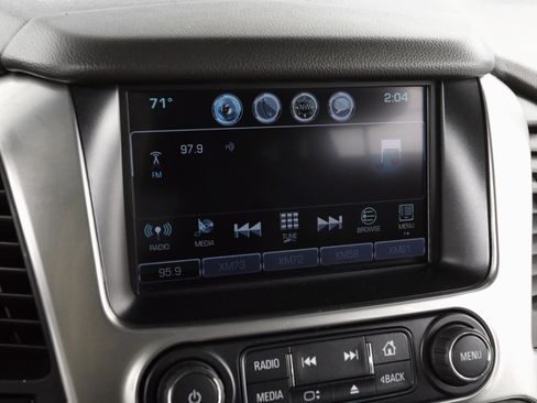 Used 2020 Chevrolet Suburban Premier image 17