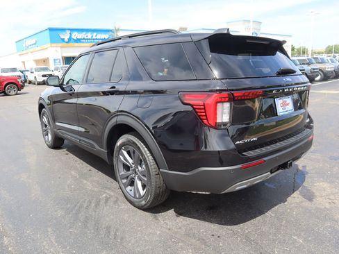 New 2026 Ford Explorer Active AWD/4WD image 23