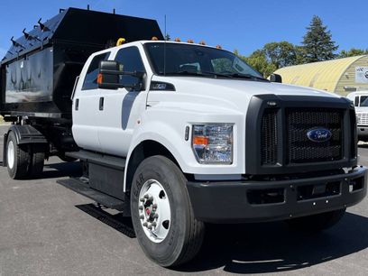 Used 2023 Ford F750 2WD Crew Cab Super Duty
