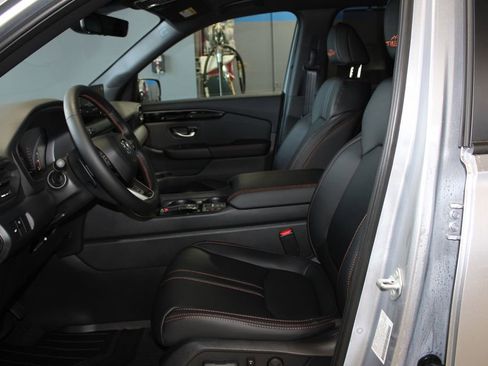 New 2026 Honda Pilot TrailSport image 24