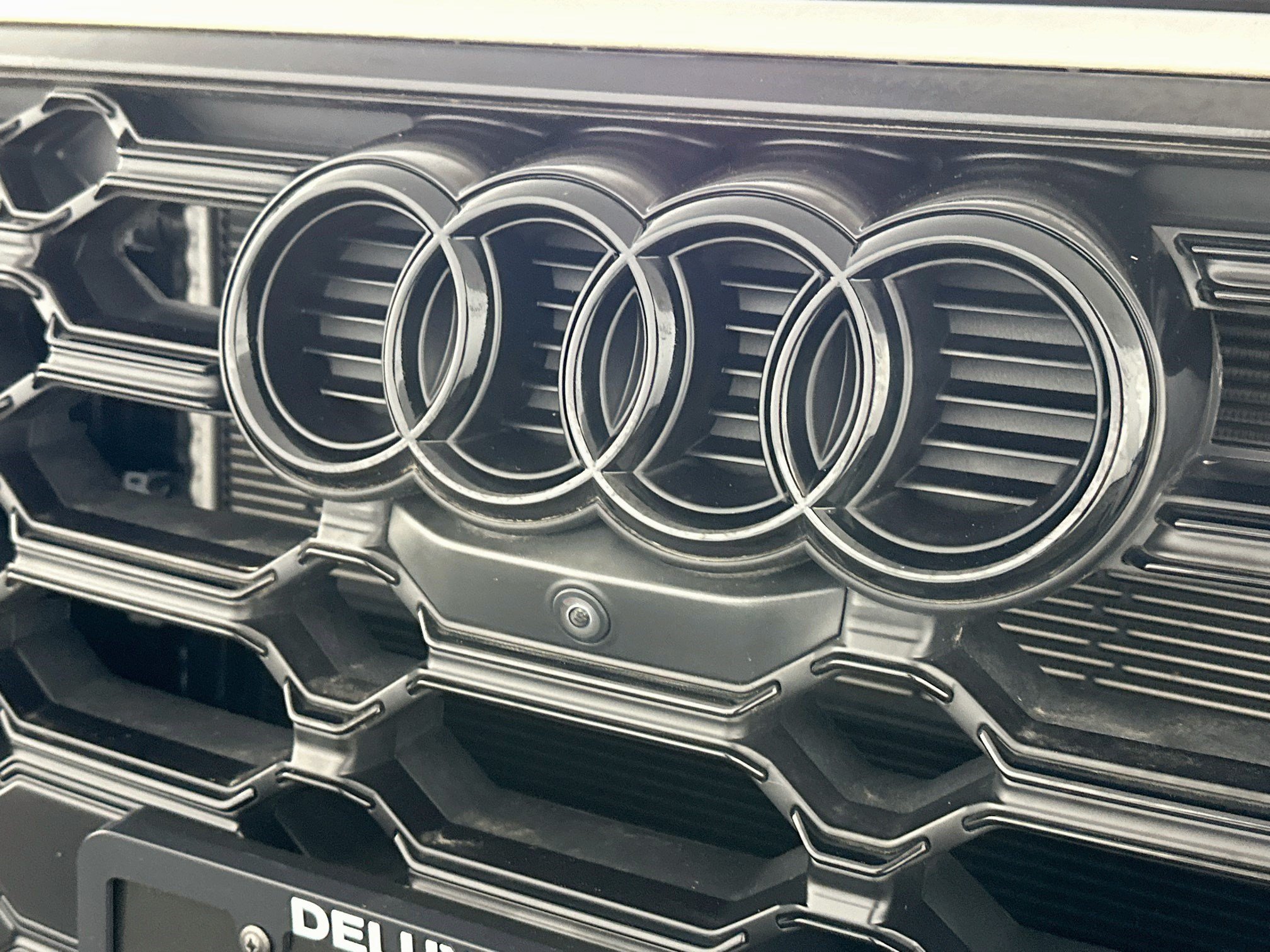 Used 2024 Audi Q5 e Prestige w/ Prestige Package AWD/4WD image 36