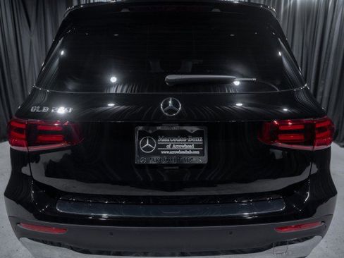 Certified 2025 Mercedes-Benz GLB 250 image 6
