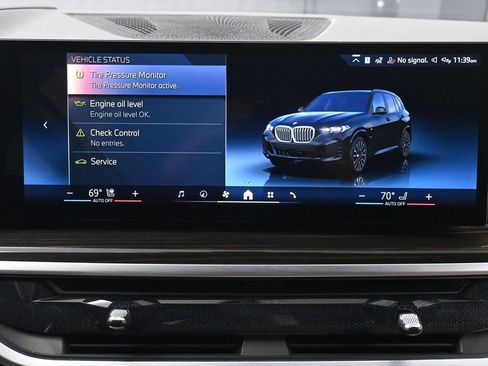 Used 2024 BMW X5 xDrive40i w/ M Sport Package AWD/4WD image 36
