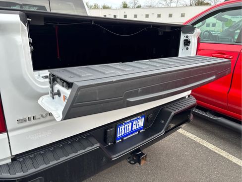 Certified 2024 Chevrolet Silverado 1500 ZR2 w/ Technology Package image 44