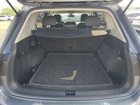 Certified 2023 Volkswagen Tiguan SE AWD/4WD image 16