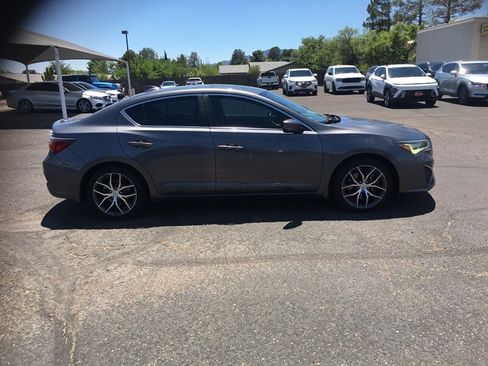Used 2020 Acura ILX FWD image 3
