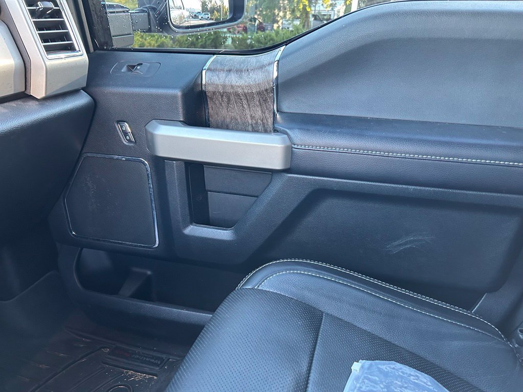 Used 2017 Ford F250 Lariat w/ Chrome Package AWD/4WD image 20