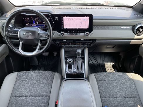 Used 2024 Chevrolet Colorado ZR2 w/ Technology Package AWD/4WD image 22