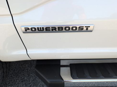 Used 2021 Ford F150 Lariat w/ Max Trailer Tow Package AWD/4WD image 4