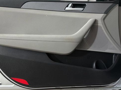 Used 2017 Hyundai Sonata SE FWD image 21