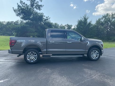 New 2026 Ford F150 Lariat w/ Equipment Group 502A High AWD/4WD image 9