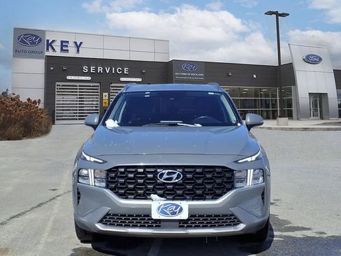 Used 2023 Hyundai Santa Fe SEL image 2