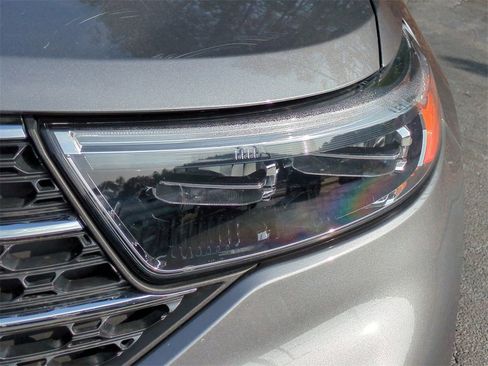 Certified 2022 Ford Explorer XLT w/ Class IV Trailer Tow Package image 10