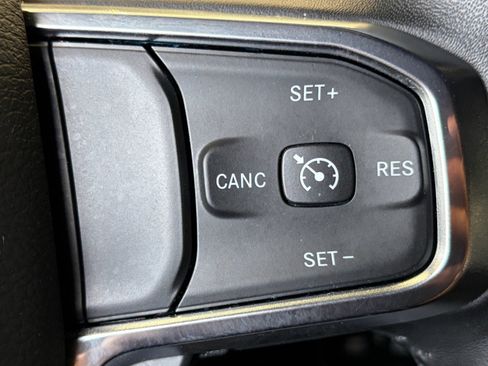 Used 2024 RAM 1500 Laramie AWD/4WD image 26