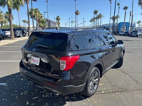 Used 2022 Ford Explorer XLT w/ Equipment Group 202A AWD/4WD image 19