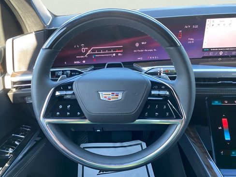 Certified 2026 Cadillac Escalade Platinum Sport w/ LPO, ONYX Package AWD/4WD image 19