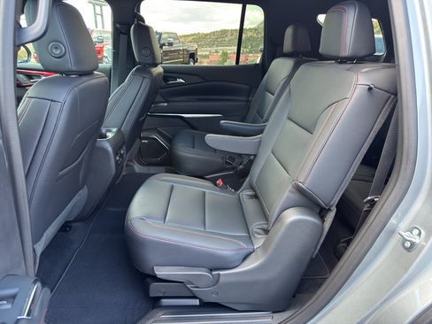 New 2026 Chevrolet Traverse Z71 w/ Enhanced Driving Package AWD/4WD image 16