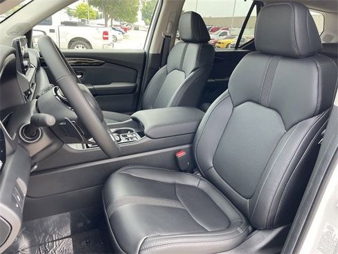 New 2025 Honda Pilot Touring image 24