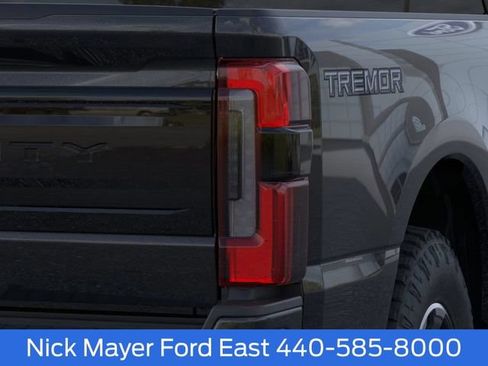 New 2026 Ford F350 Platinum w/ Tremor Off-Road Package AWD/4WD image 23